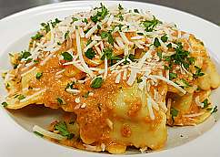 Cheese Ravioli with Rosée Sauce